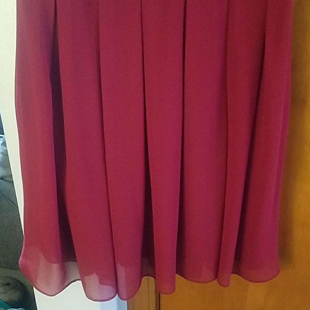 Red Dress - Picture 2 of 4